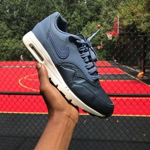 Nike Air Max 1